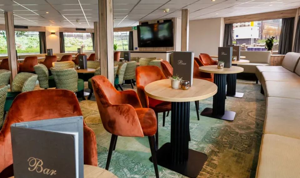 Lounge frisch renoviert